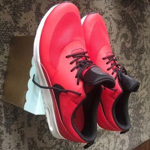 Nike Women’s Size 12